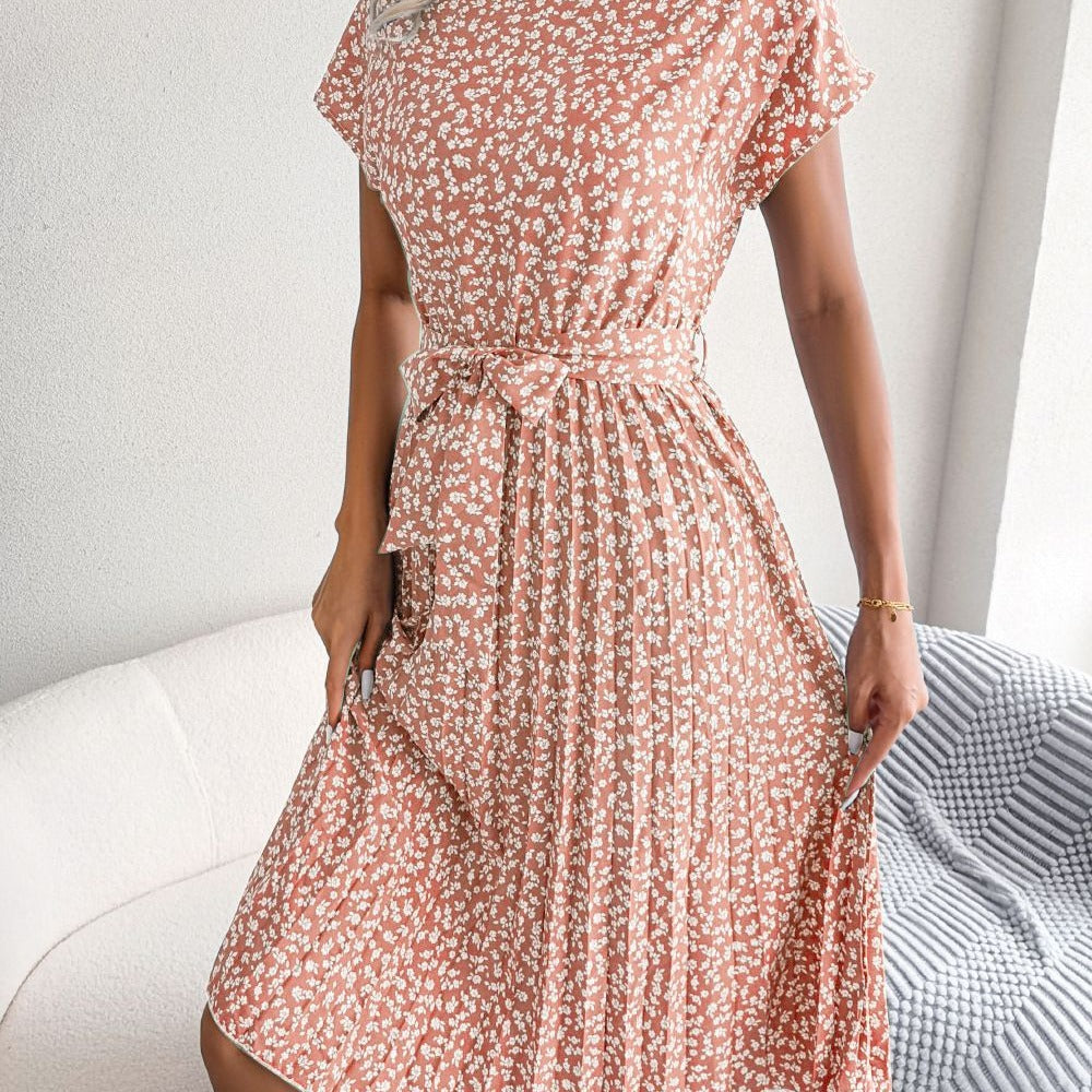 Women's Casual Short-sleeved Floral Print Pleated Dresses