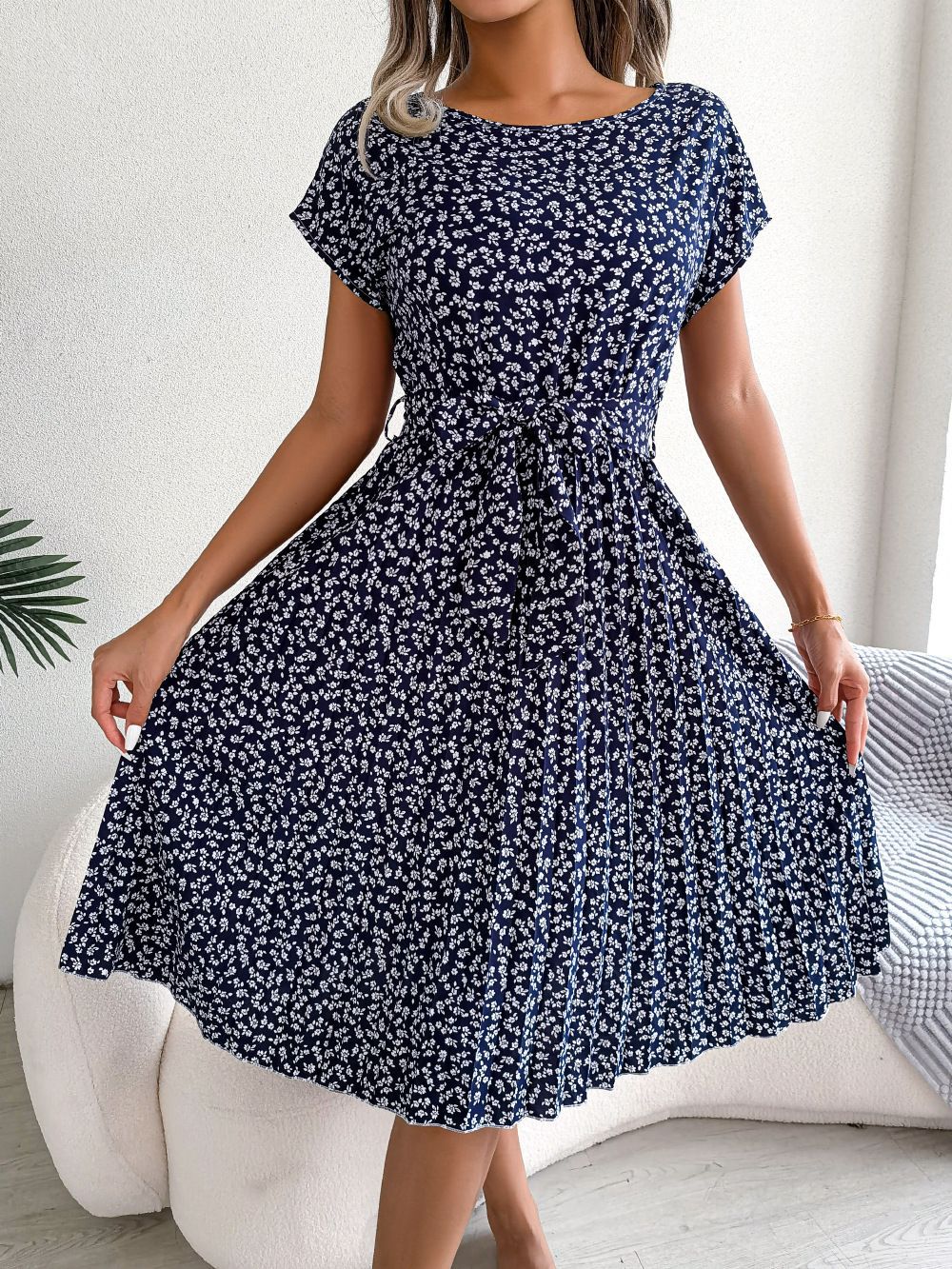 Women's Casual Short-sleeved Floral Print Pleated Dresses